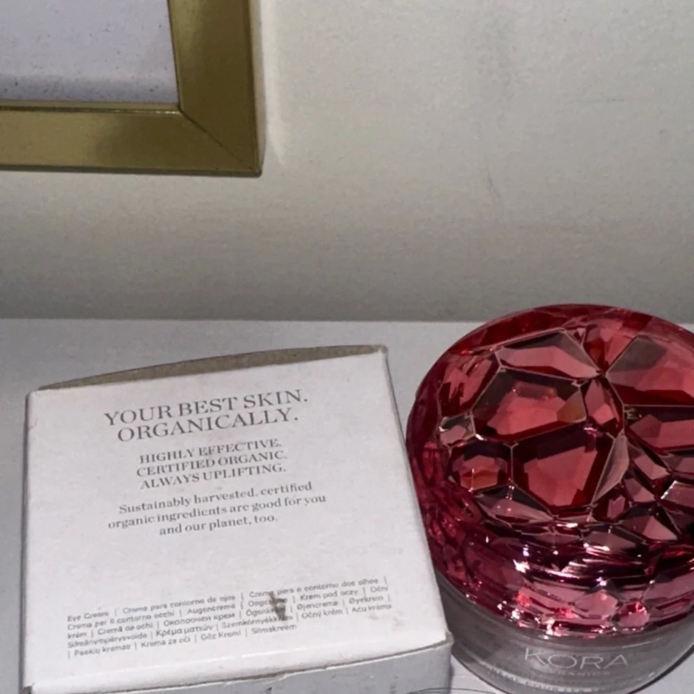 Kora Organics Berry Bright Eye Cream - Picture 3 of 3